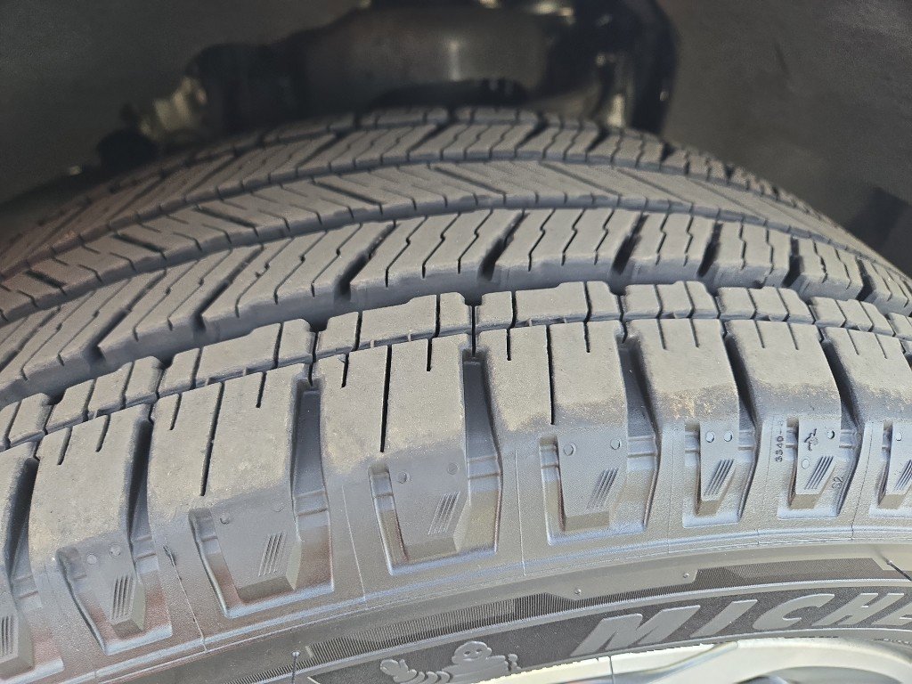 Used 2025 Lincoln Navigator L Reserve image 10