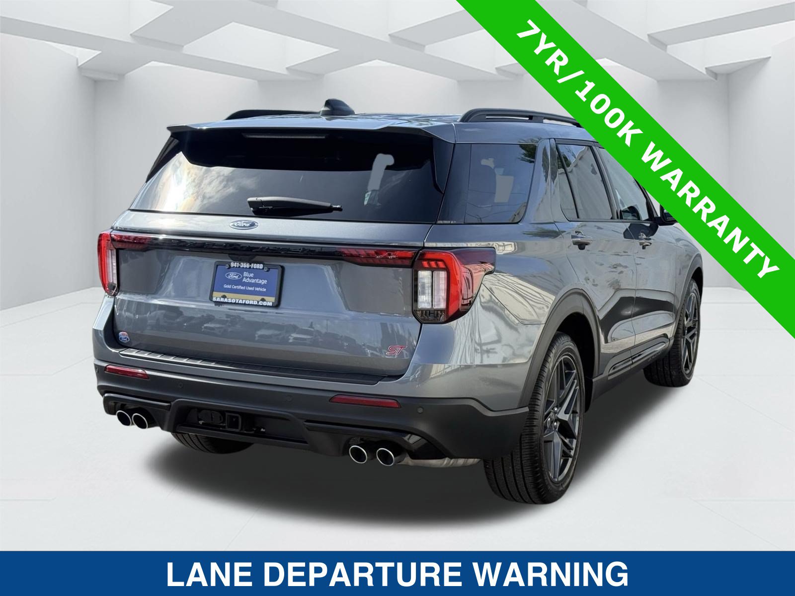 Certified 2025 Ford Explorer ST AWD/4WD image 5