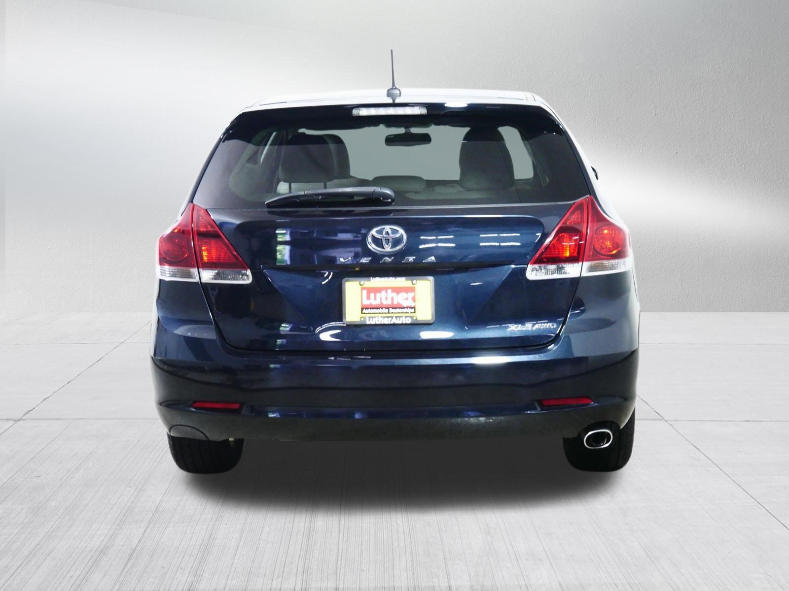 Used 2015 Toyota Venza XLE AWD/4WD image 6