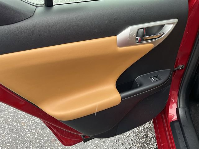 Used 2011 Lexus CT 200h image 23