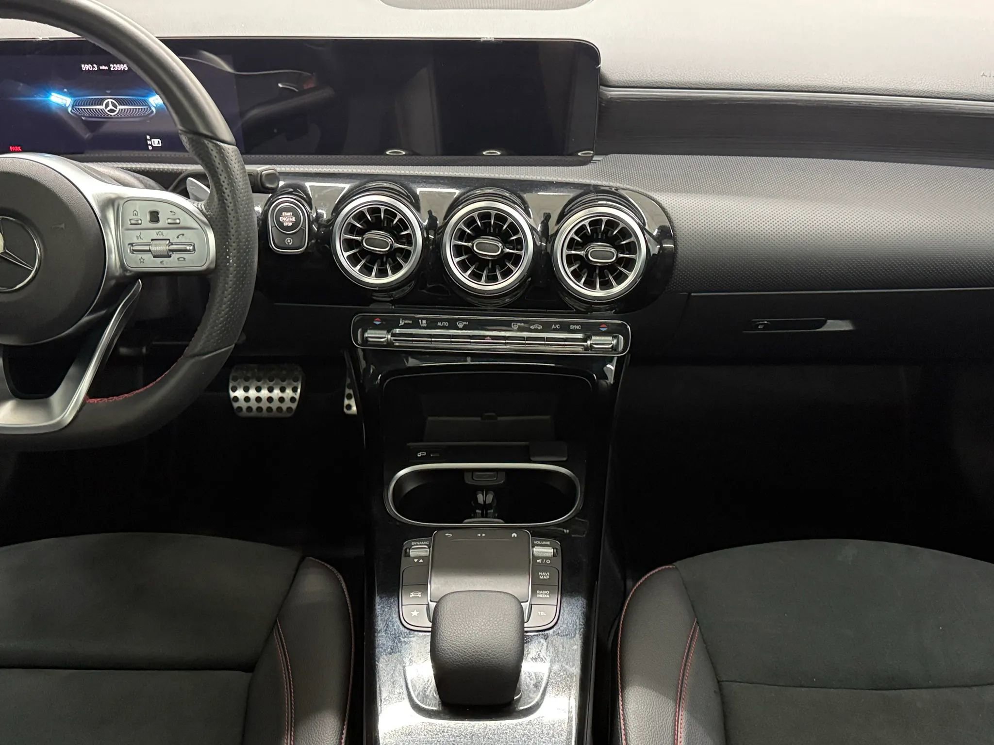 Used 2022 Mercedes-Benz A 220 4MATIC image 31