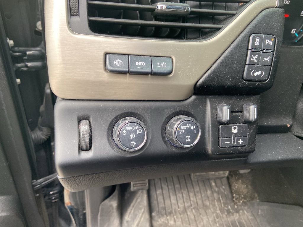 Used 2018 GMC Yukon Denali w/ Open Road Package image 18