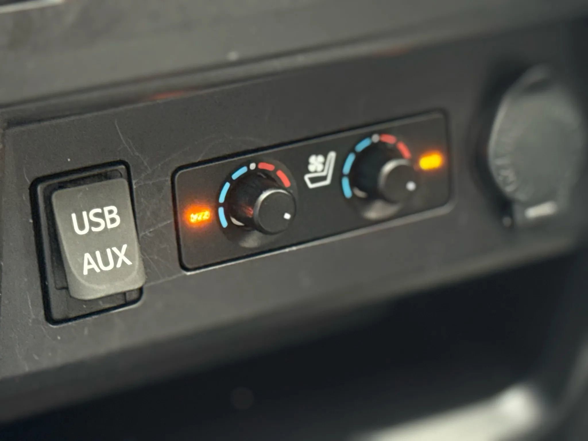 Used 2018 Toyota 4Runner Limited image 40