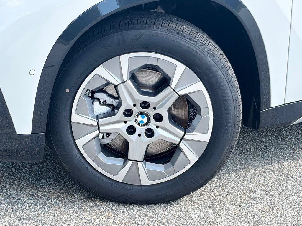 New 2026 BMW X1 xDrive28i w/ Convenience Package AWD/4WD image 2