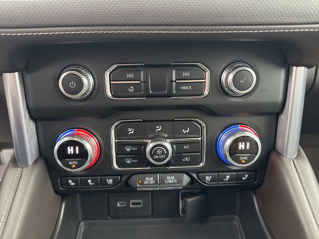 Used 2022 GMC Yukon XL SLT w/ SLT Luxury Package RWD image 23