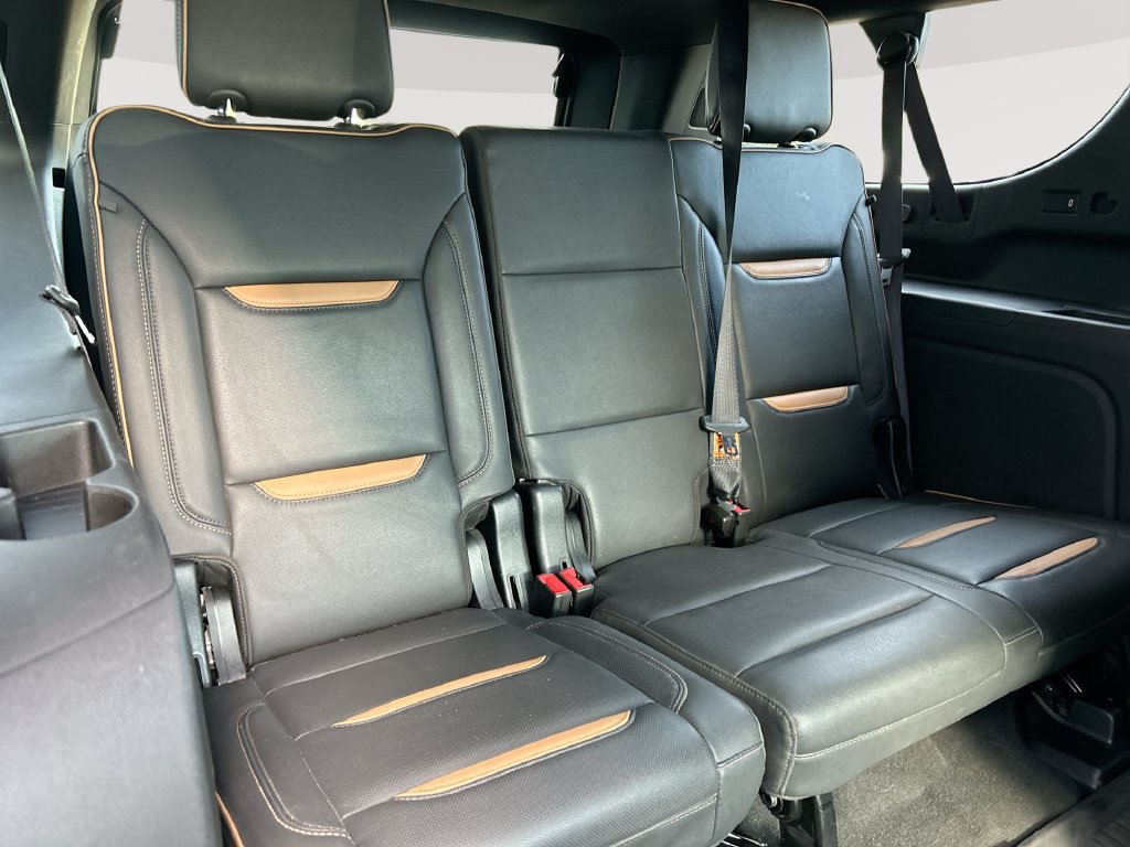 Used 2023 GMC Yukon XL AT4 w/ AT4 Premium Package AWD/4WD image 31