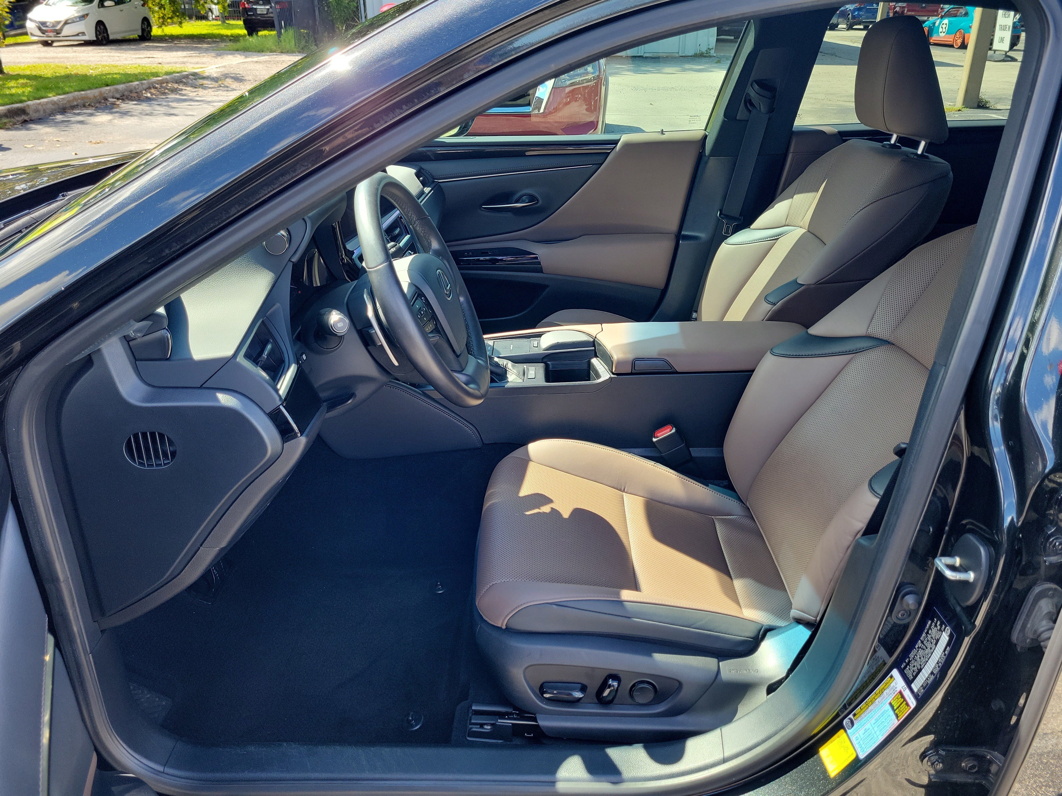 Used 2022 Lexus ES 350 w/ Accessory Package FWD image 13
