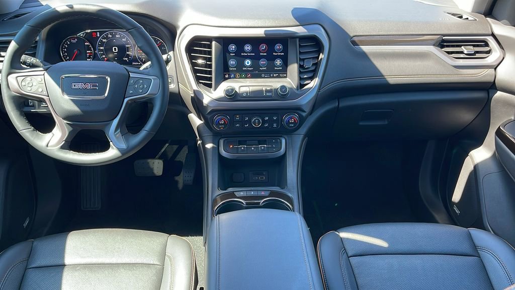 Used 2023 GMC Acadia AT4 w/ Technology Package image 15