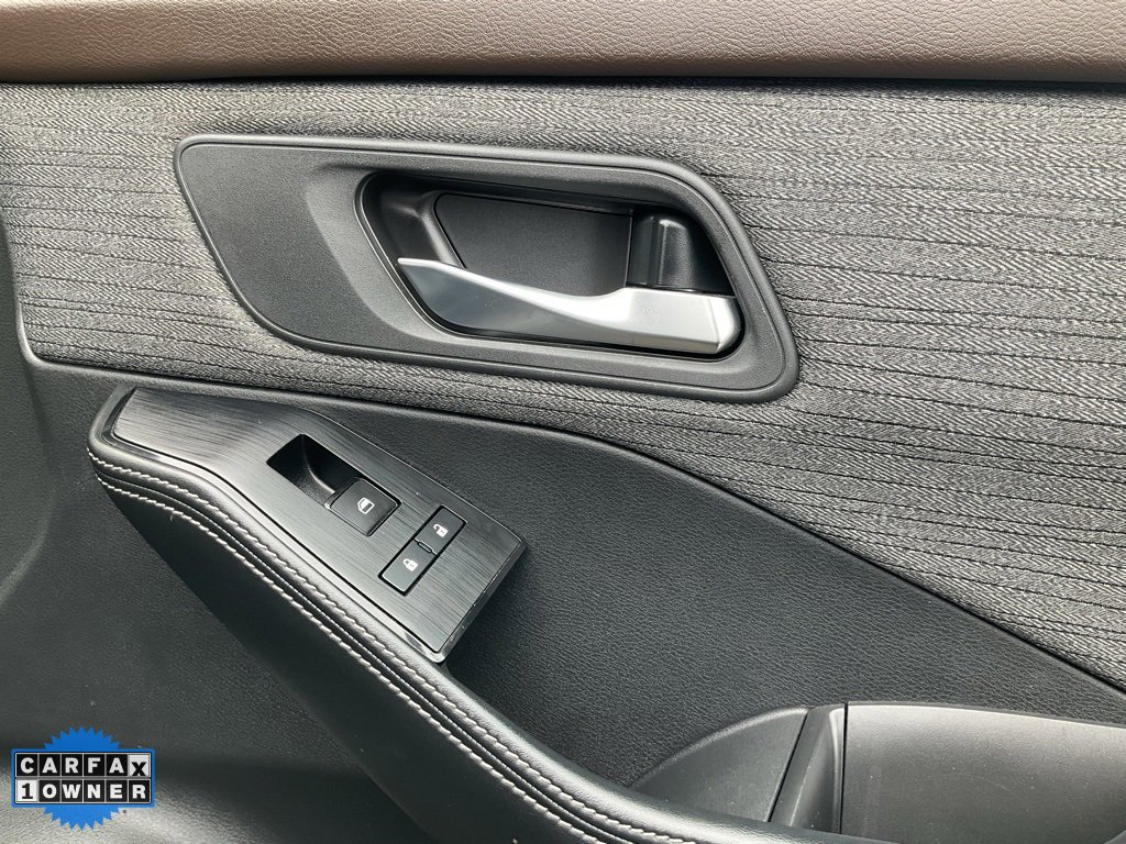 Used 2021 Nissan Rogue SV image 69