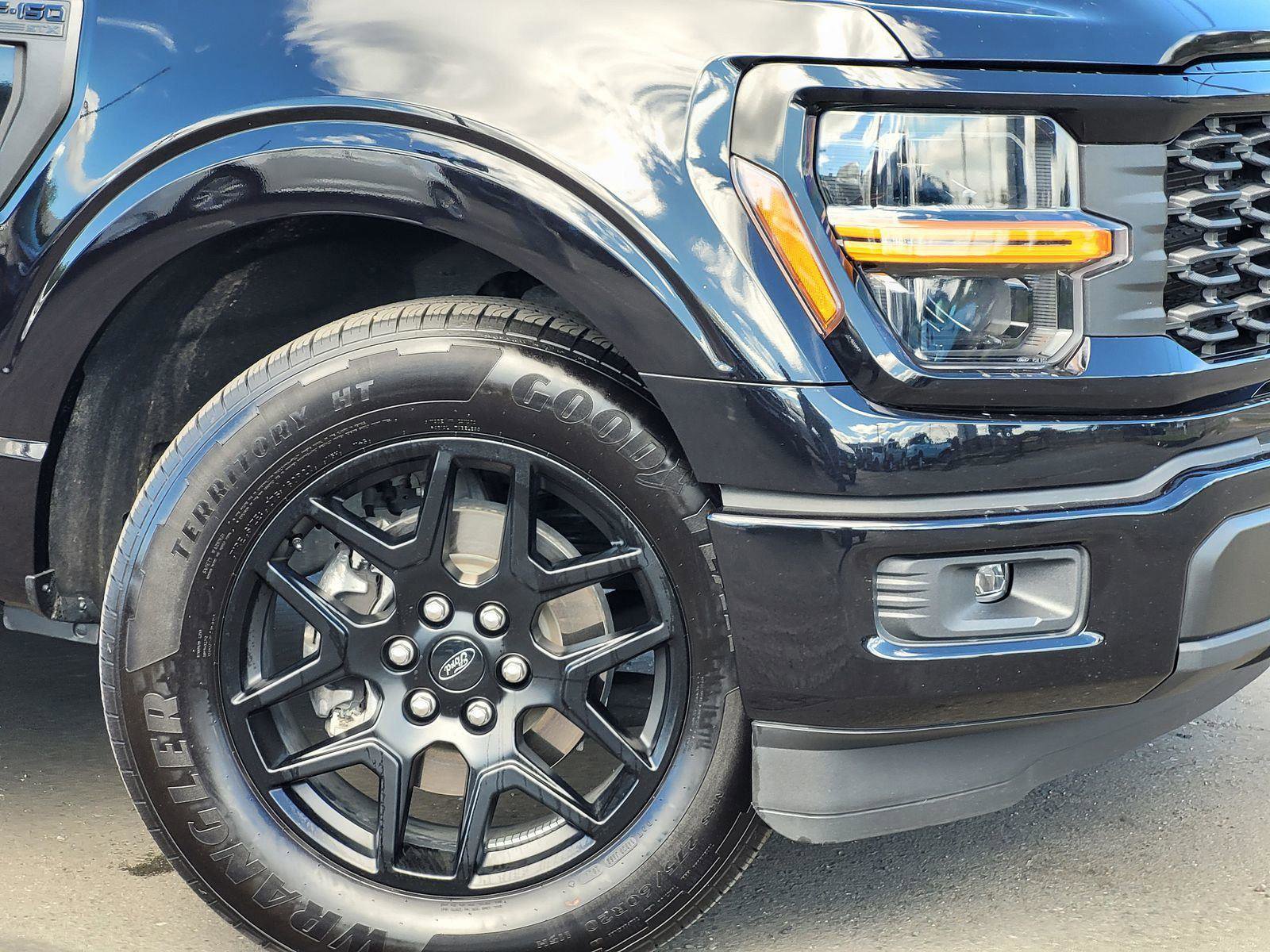 Used 2024 Ford F150 STX w/ STX Black Appearance Package RWD image 5
