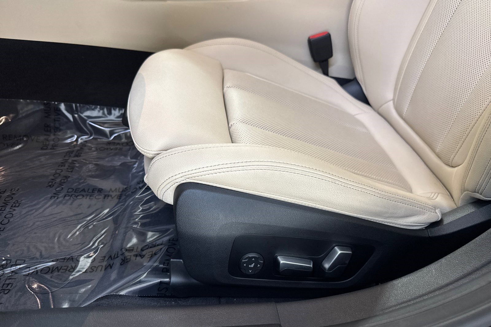 Certified 2023 BMW i4 eDrive35 w/ Premium Package RWD image 14