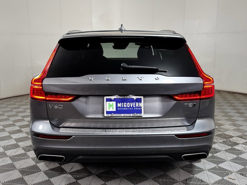 Used 2021 Volvo V60 T5 Cross Country w/ Climate Package image 5