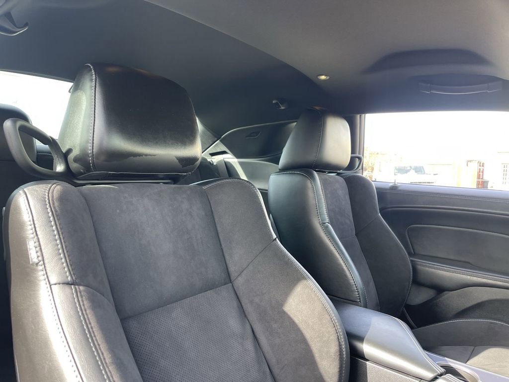Used 2023 Dodge Challenger R/T w/ Plus Package image 26