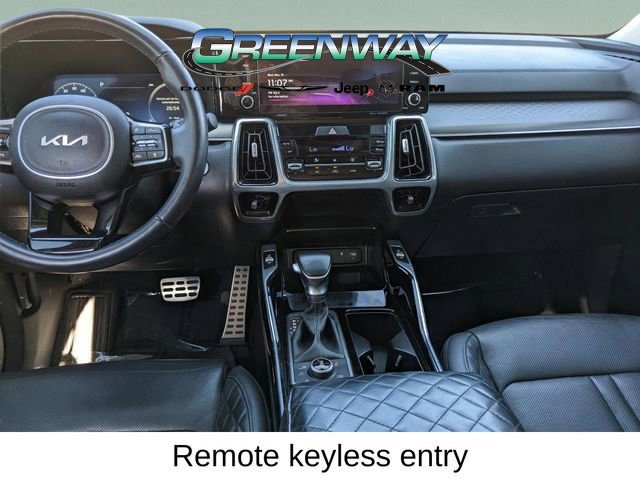Used 2023 Kia Sorento SX image 12