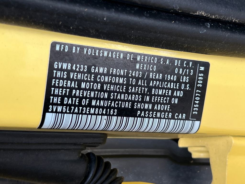 Used 2014 Volkswagen Beetle TDI image 31