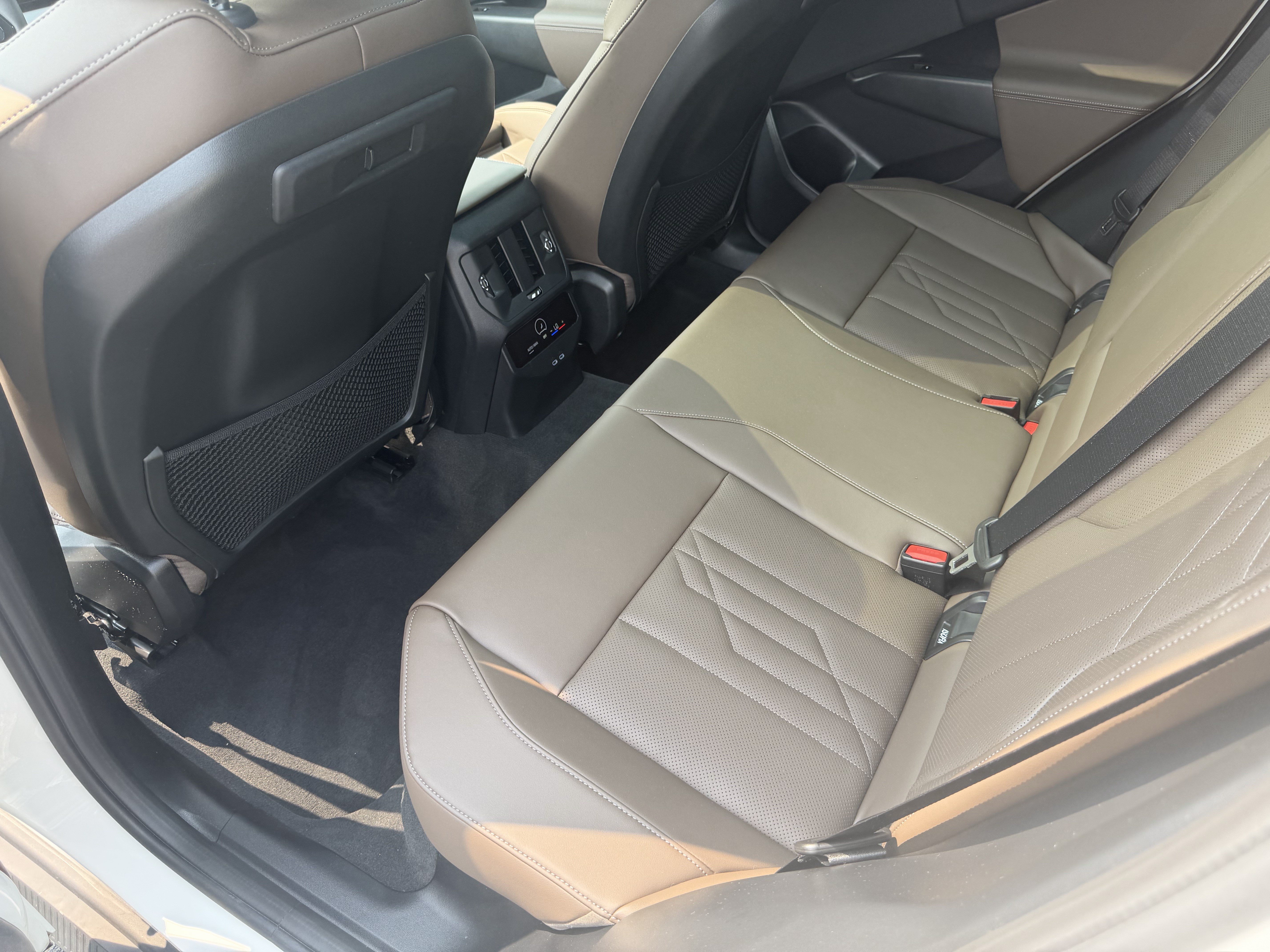 Certified 2025 BMW X3 xDrive30i w/ Premium Package AWD/4WD image 17