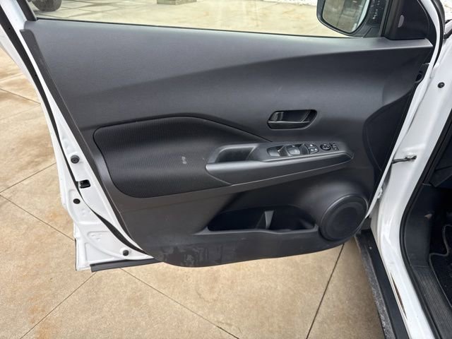 Used 2022 Nissan Kicks S image 27