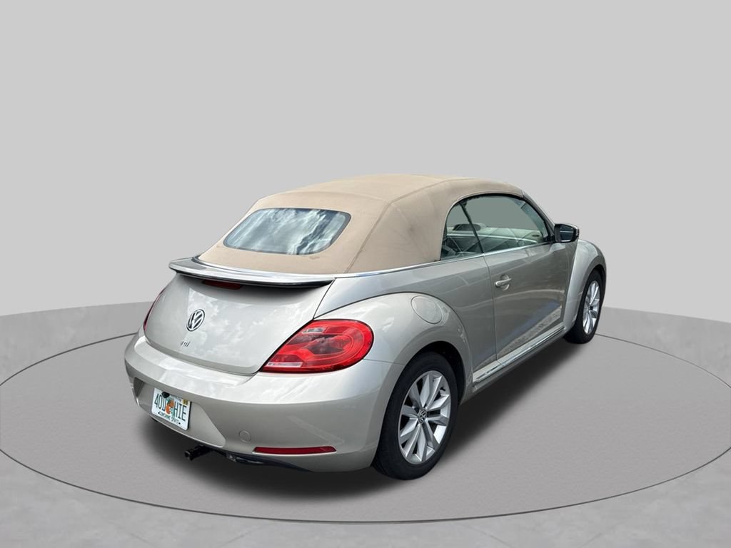 Used 2014 Volkswagen Beetle TDI FWD image 5