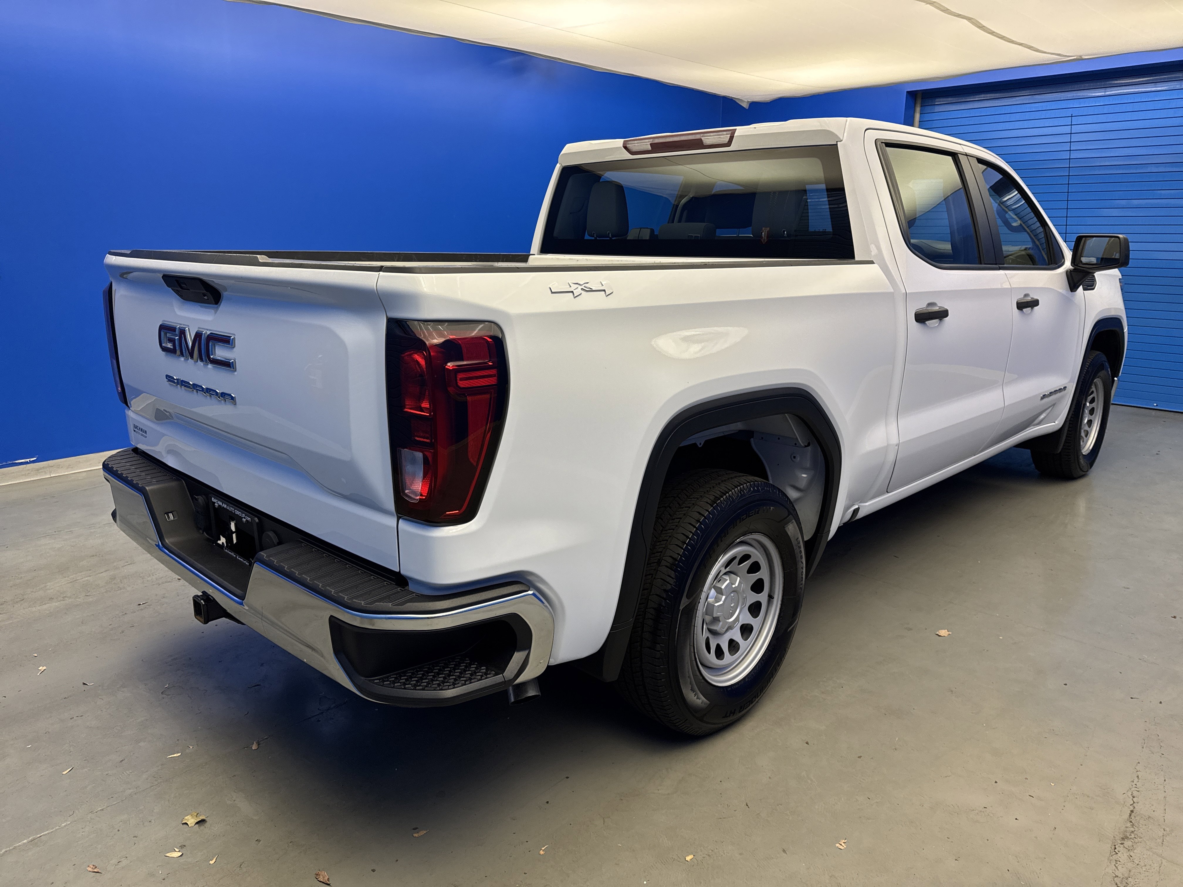 Used 2022 GMC Sierra 1500 Pro w/ Fleet Convenience Package image 7
