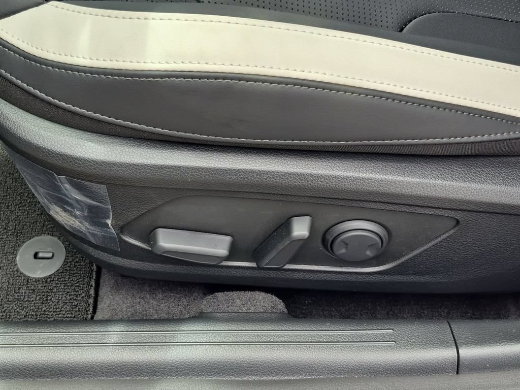 New 2026 Kia K5 GT-Line w/ GT-Line Premium Package FWD image 36