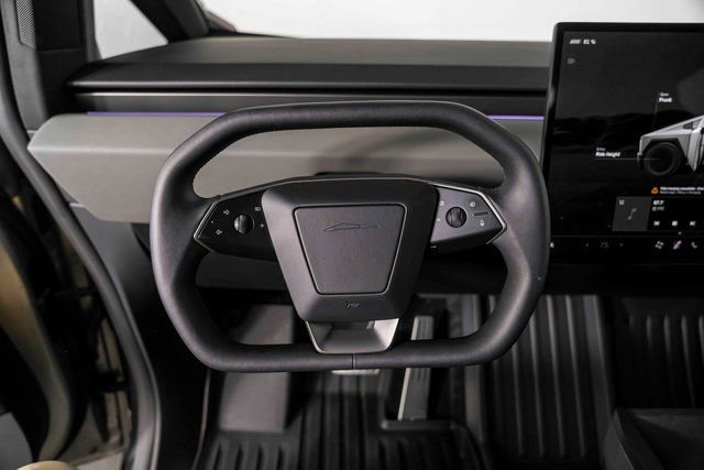Used 2024 Tesla Cybertruck AWD Crew Cab image 21
