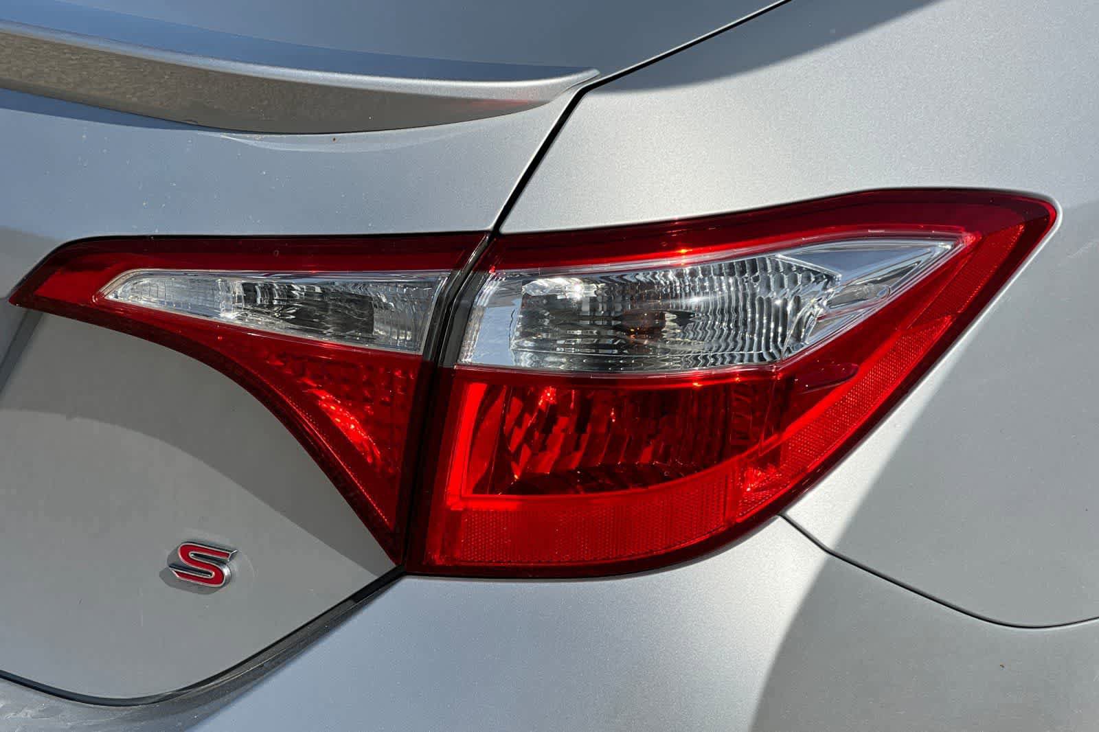 Used 2015 Toyota Corolla S FWD image 32