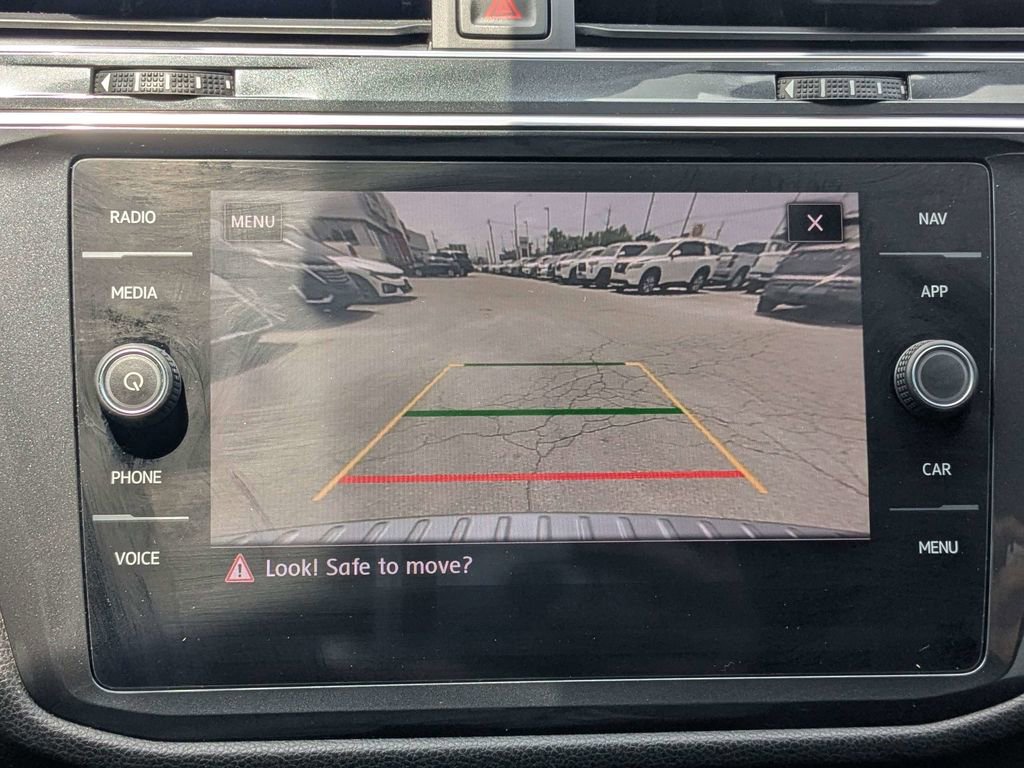 Used 2019 Volkswagen Tiguan SEL Premium R-Line AWD/4WD image 30
