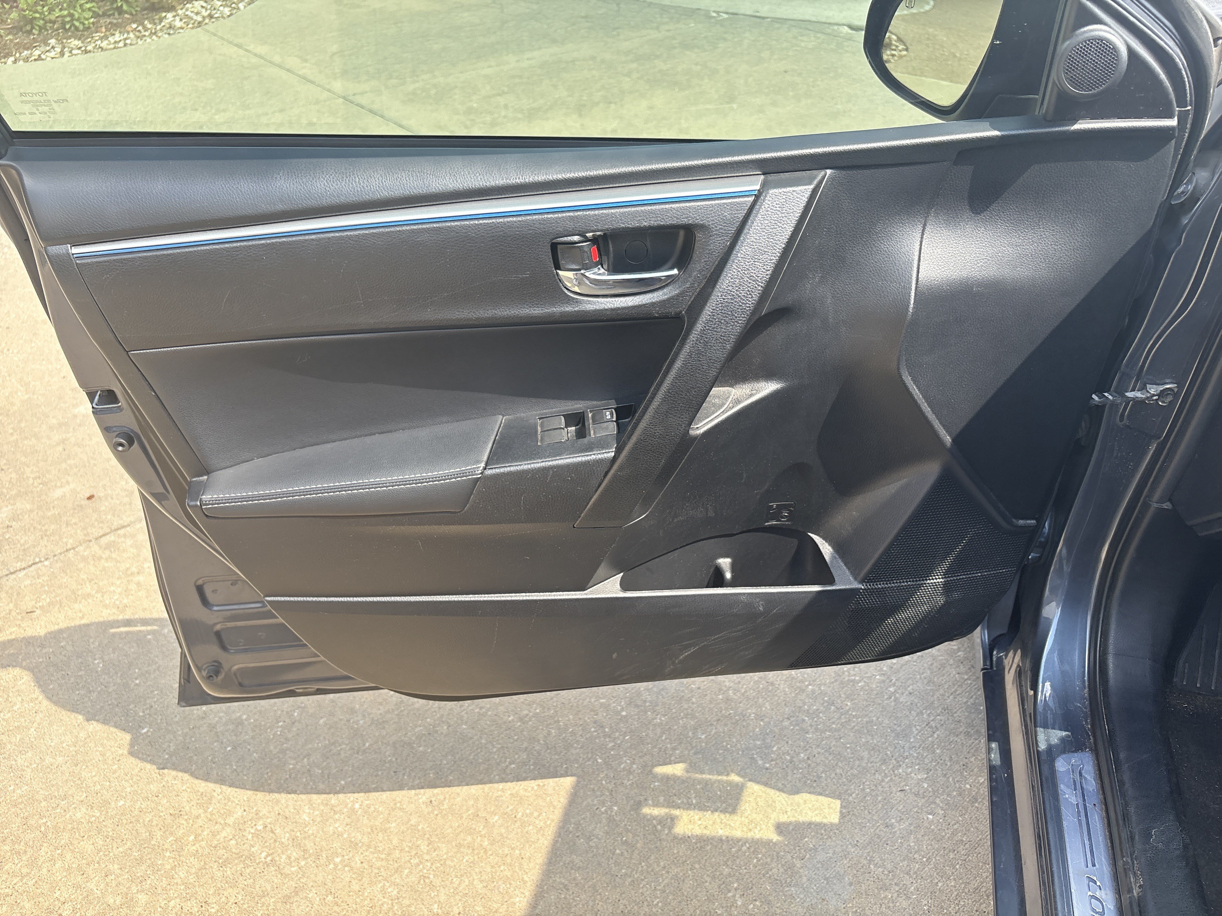 Used 2016 Toyota Corolla S w/ Body Protection Package #1 FWD image 14