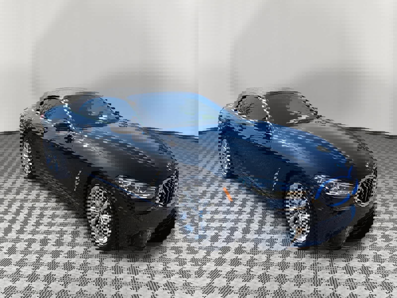 Used 2020 BMW 840i Convertible w/ Comfort Seating Package image 3