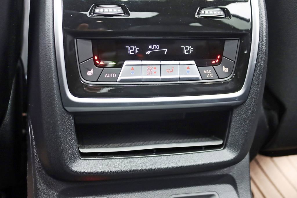 Used 2024 BMW X7 M60i w/ Executive Package image 30