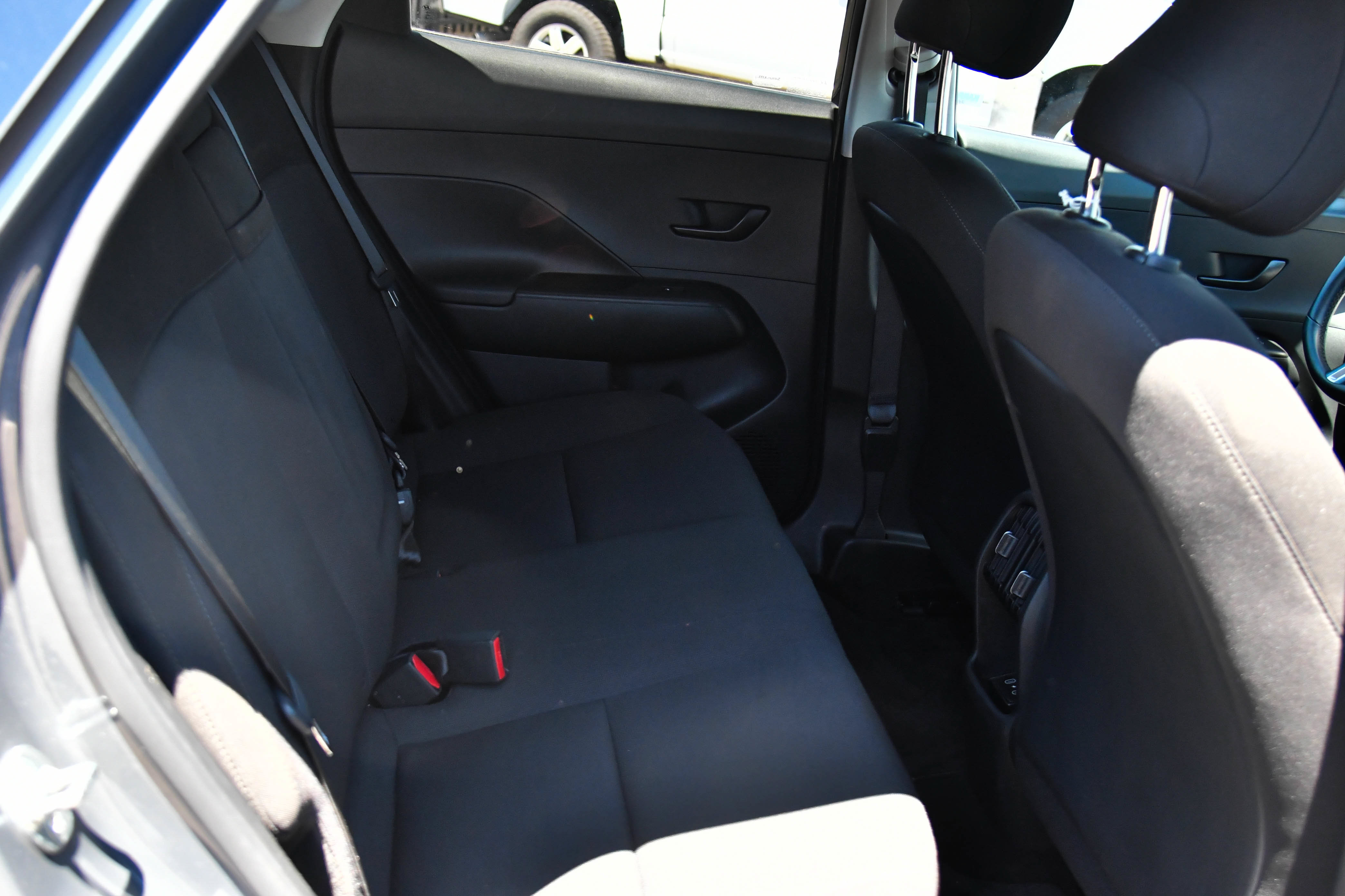 Used 2024 Hyundai Kona SEL FWD image 47