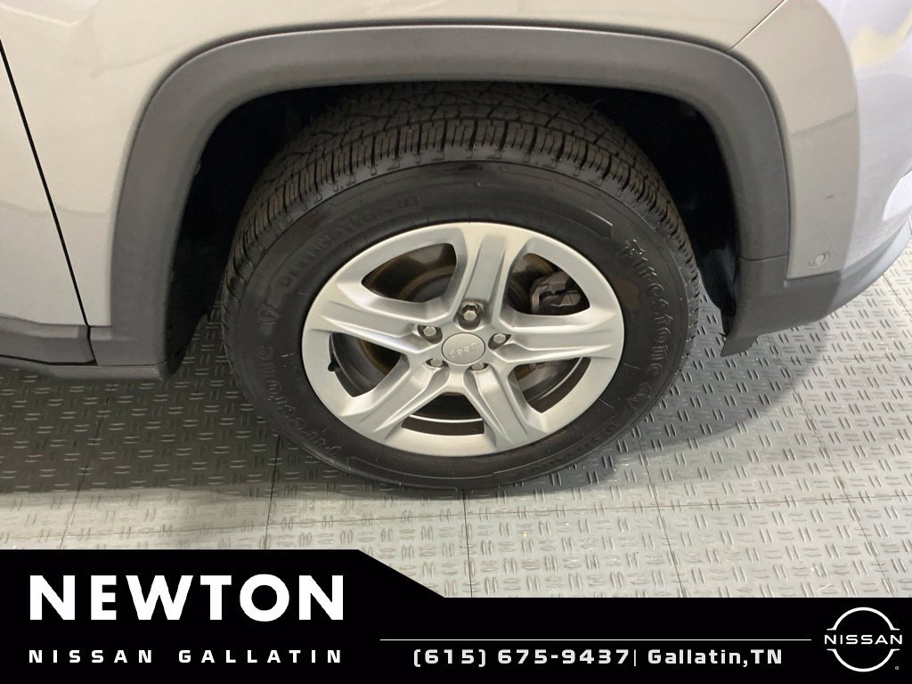 Used 2023 Jeep Compass Latitude w/ Convenience Group AWD/4WD image 51