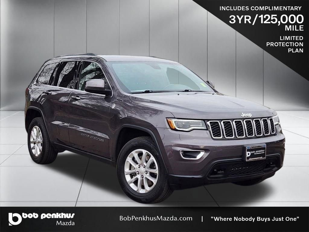 Used 2021 Jeep Grand Cherokee Laredo image 1