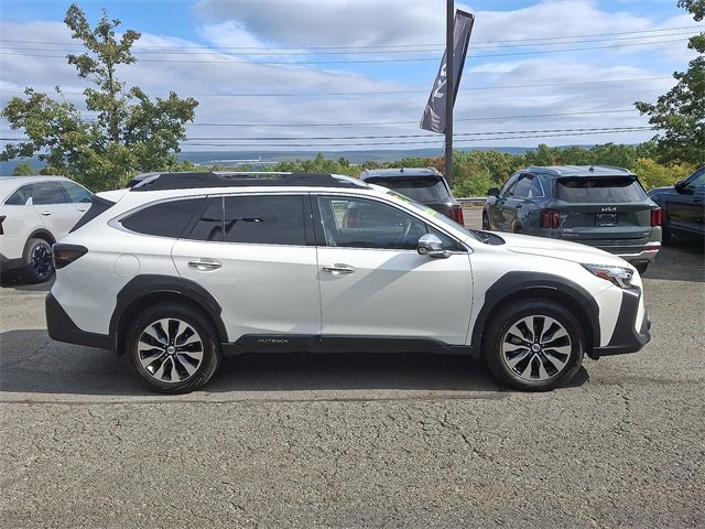 Used 2023 Subaru Outback Touring image 8