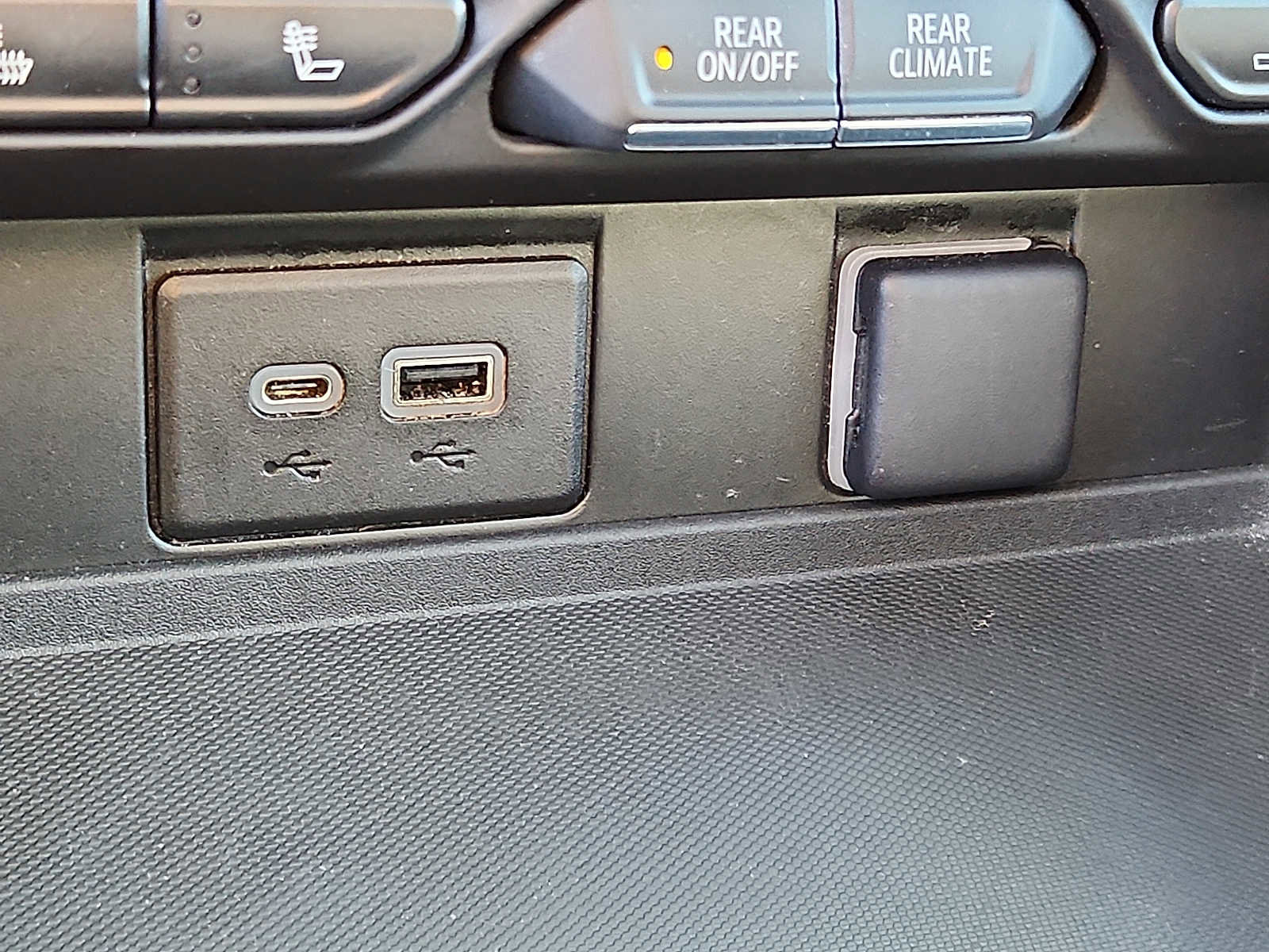 Used 2022 Chevrolet Tahoe RST w/ Luxury Package image 25