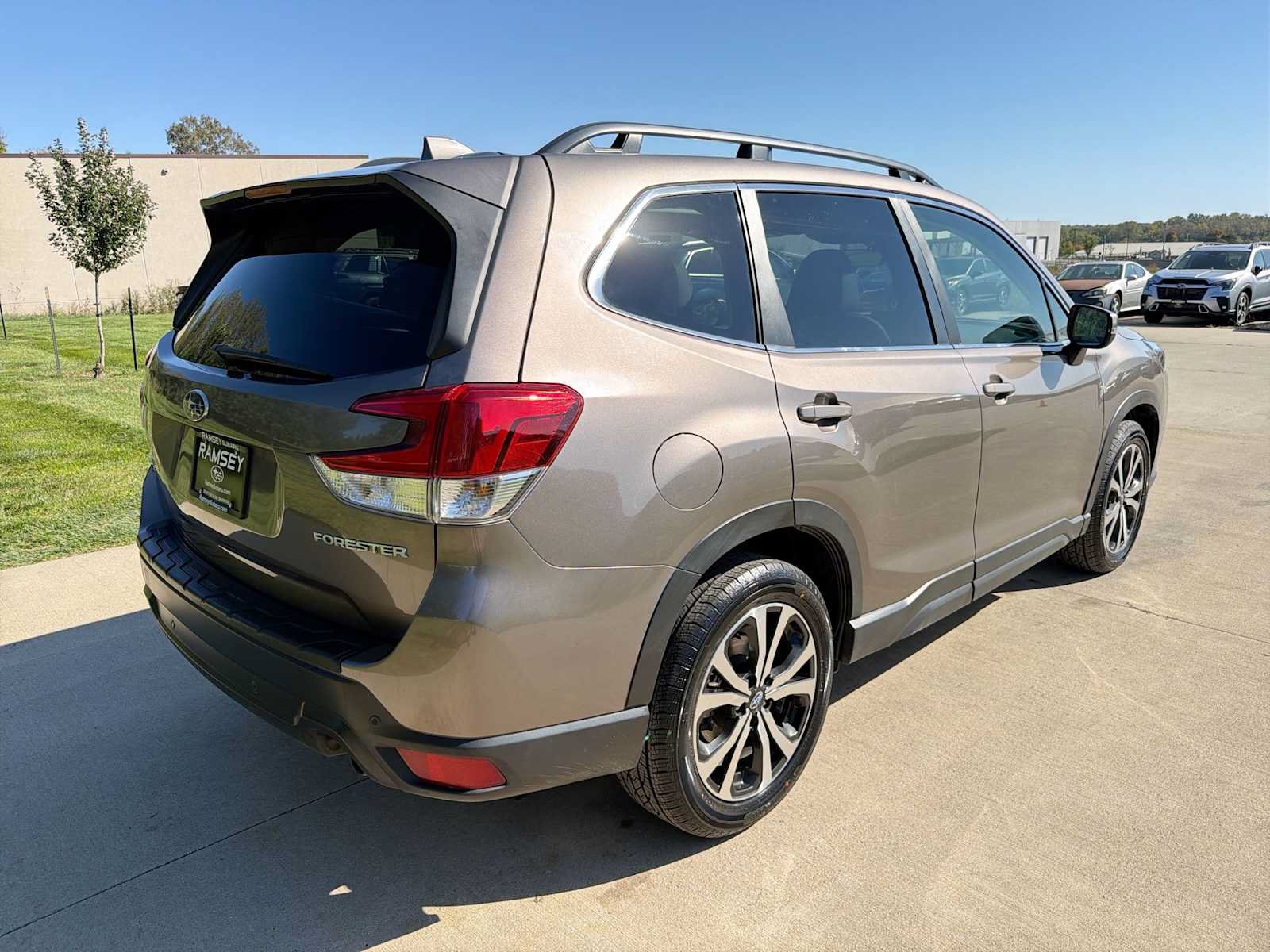 Used 2023 Subaru Forester Limited AWD/4WD image 6