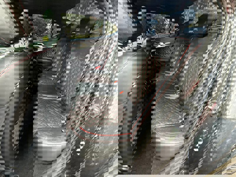 Used 2019 Genesis G70 2.0T Advanced w/ Sport Package image 13