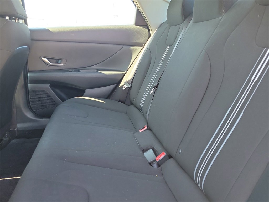 Used 2024 Hyundai Elantra SEL image 8