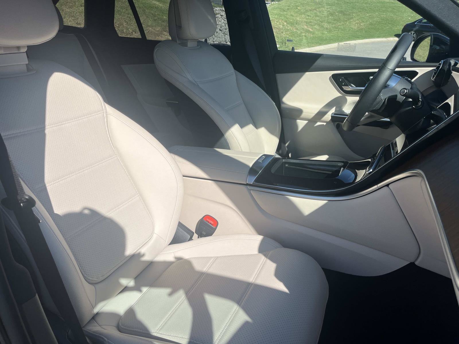 Certified 2025 Mercedes-Benz GLC 350e 4MATIC image 22