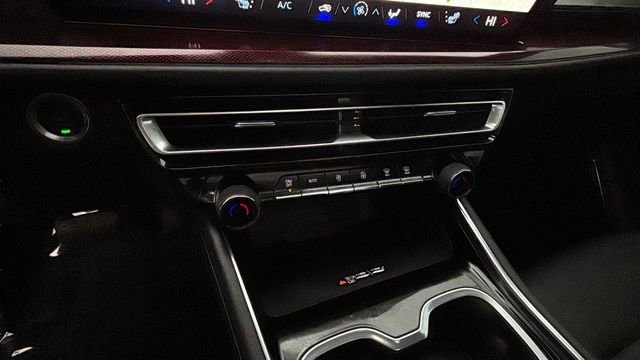 Used 2025 Chevrolet Traverse Z71 w/ Enhanced Driving Package image 31