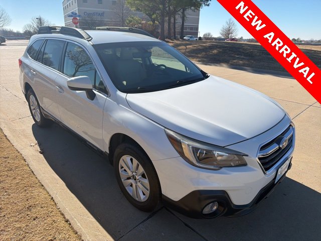 Used 2019 Subaru Outback 2.5i Premium image 1