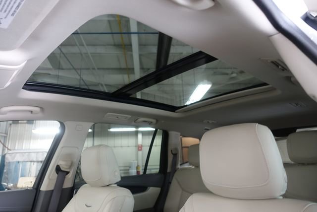Used 2023 Cadillac XT6 Premium Luxury w/ Technology Package FWD image 18