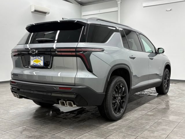 New 2026 Chevrolet Traverse LT w/ Midnight/Sport Edition FWD image 2