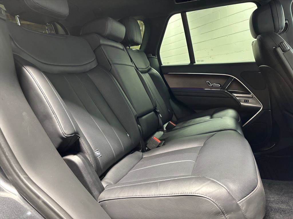Used 2024 Land Rover Range Rover SE image 38