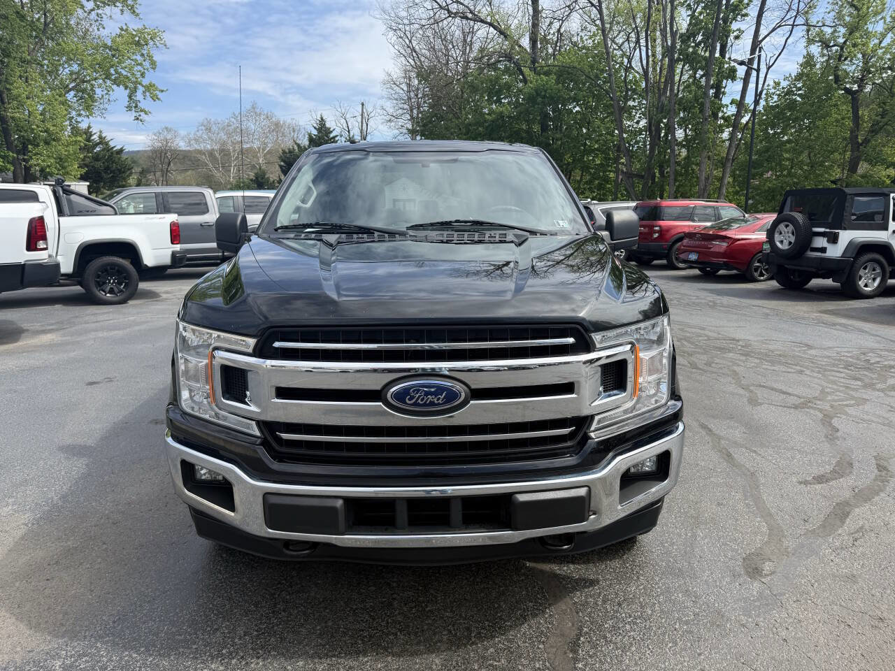 Used 2018 Ford F150 XLT w/ Max Trailer Tow Package image 4