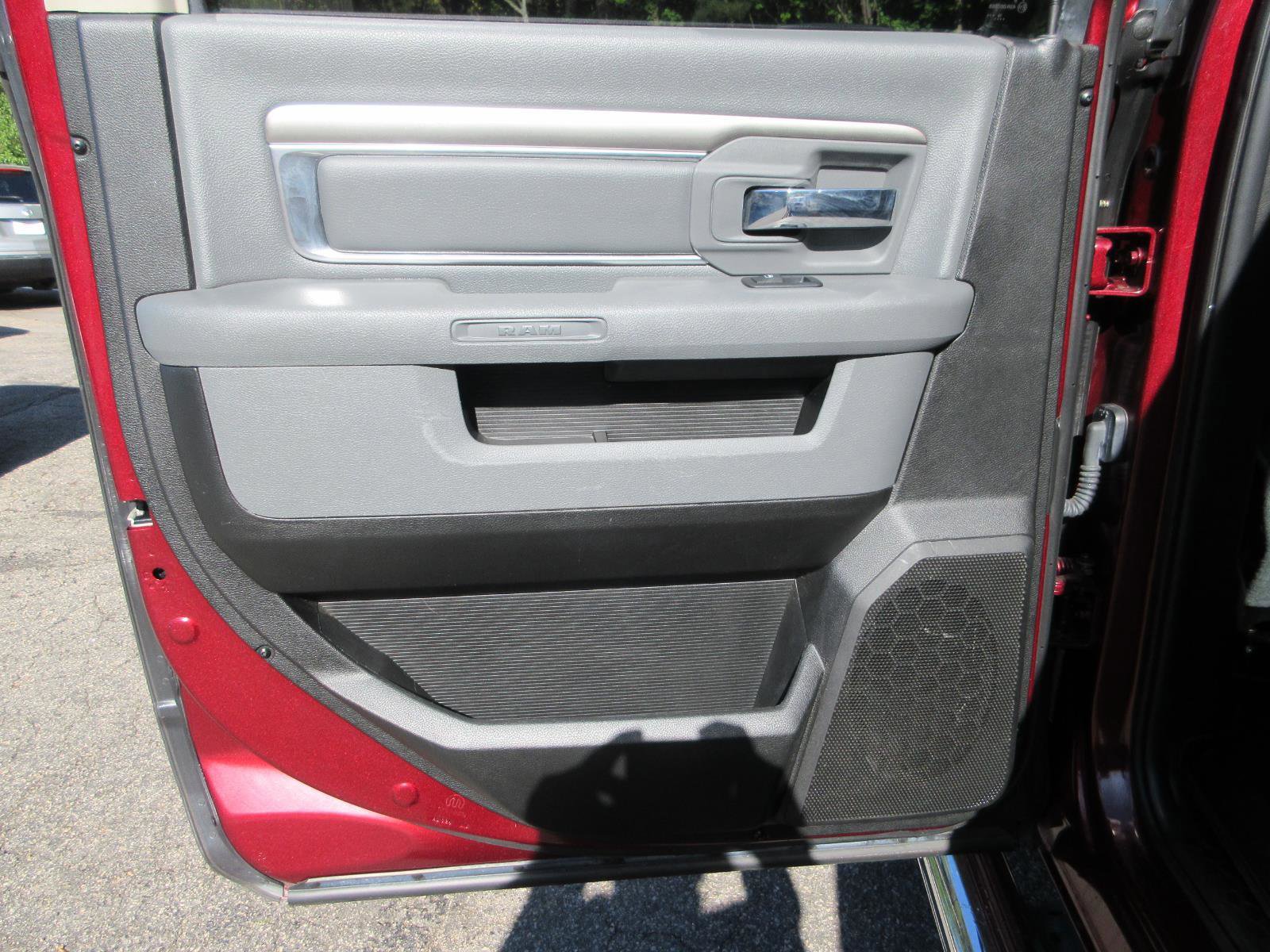 Used 2019 RAM 1500 Big Horn AWD/4WD image 16