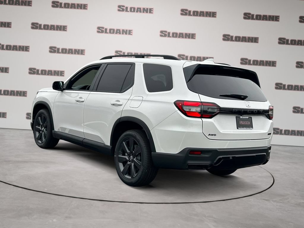 New 2026 Honda Pilot Sport image 3