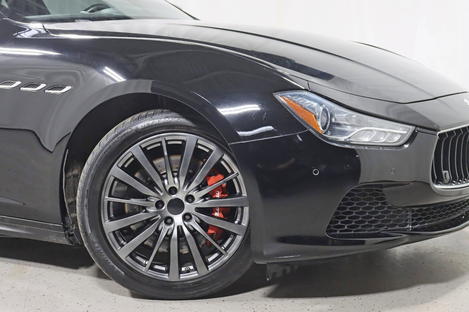 Used 2017 Maserati Ghibli S Q4 AWD/4WD image 5