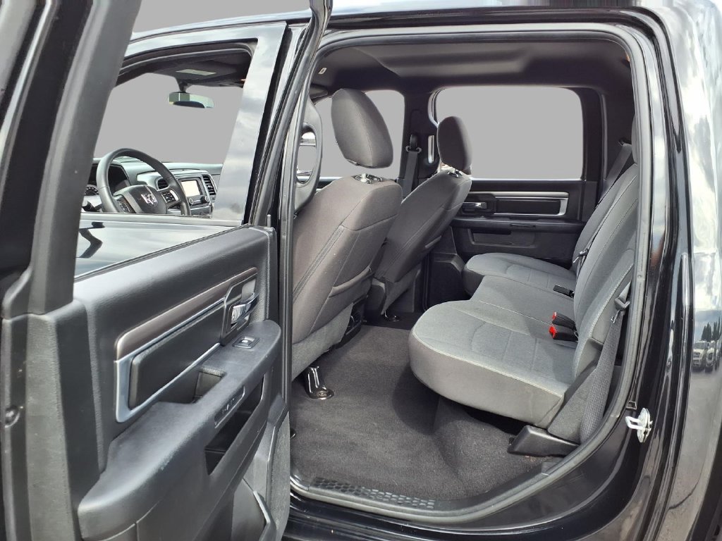 Used 2024 RAM 1500 Warlock RWD image 22