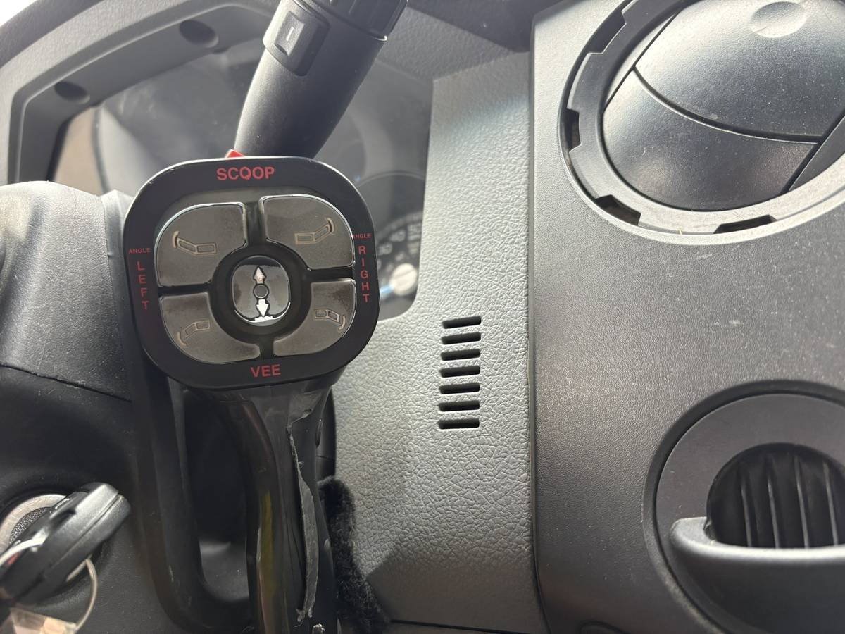 Used 2011 Ford F250 XL w/ PWR Equipment Group AWD/4WD image 14
